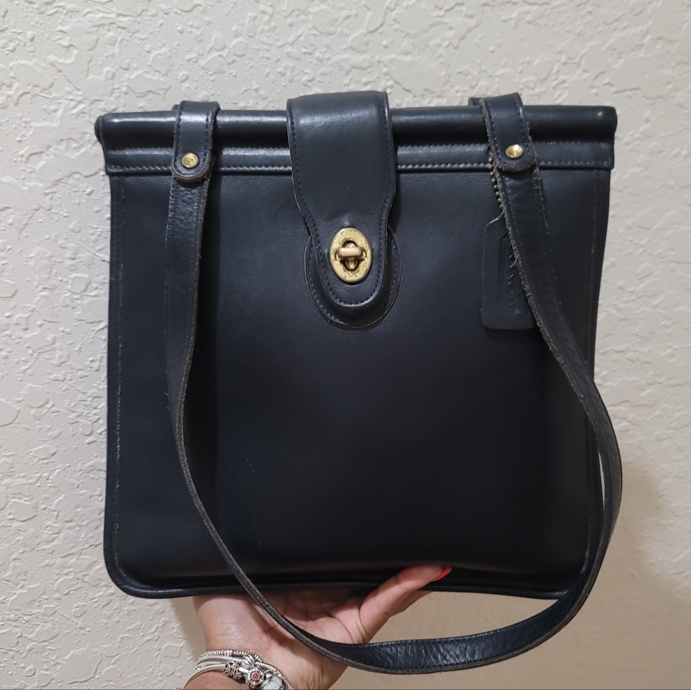 Coach Vintage Leather Weston Hand Bag